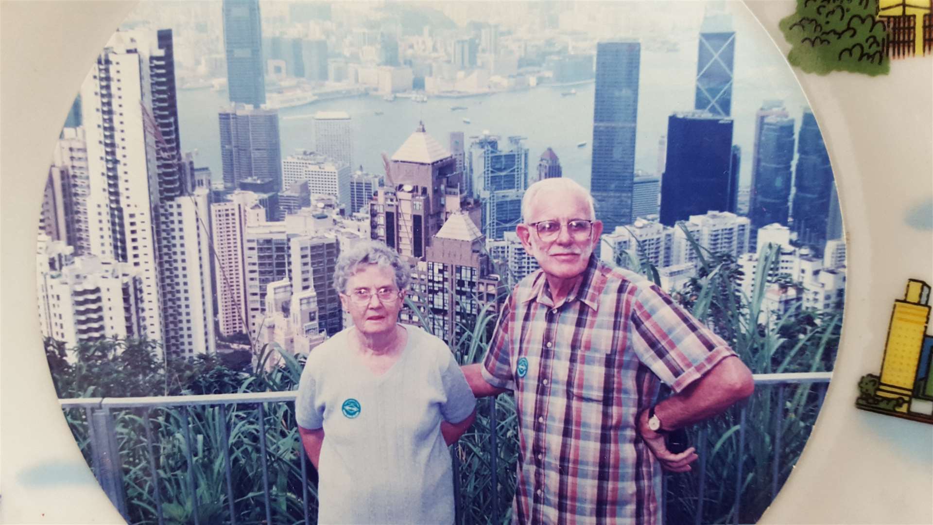 Frank and Frances King visiting Hong Kong on their way to Australia in 2000.