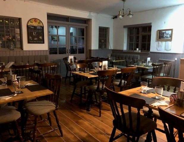 There is a large dining room towards the back of the pub and plenty of tables for Lyndsay to mop around