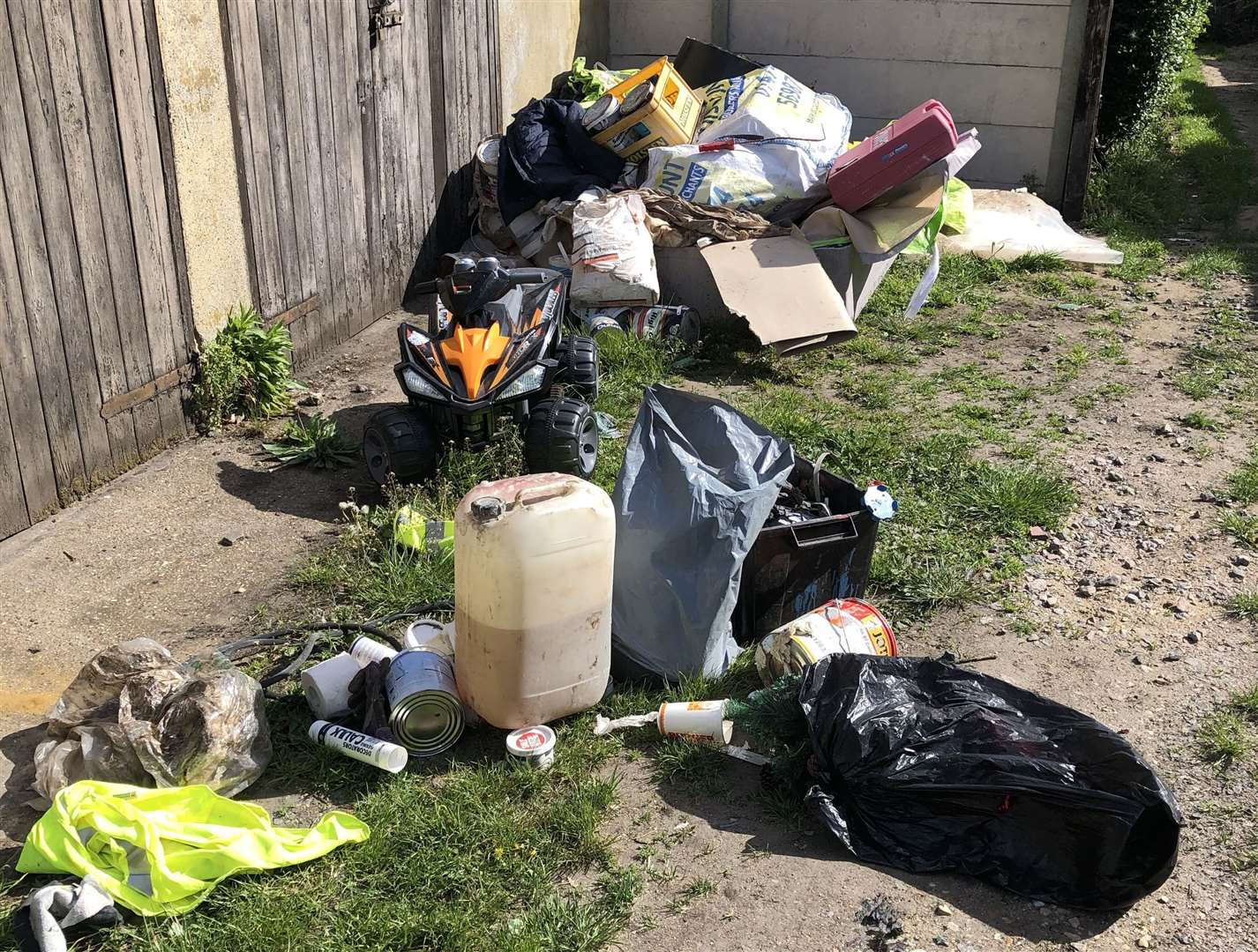 In May 2021 the occupant of a van belonging to Rutledge was seen to fly tip waste outside private garages in Park Avenue, Northfleet