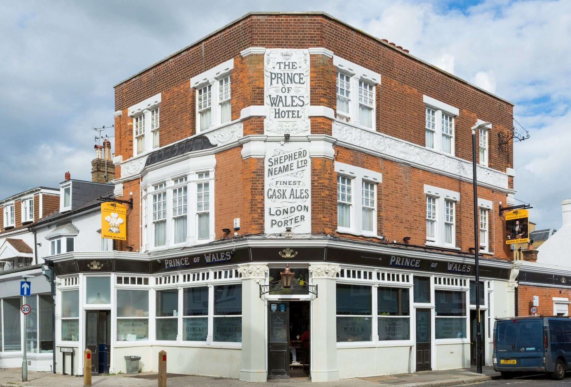 A proper old-fashioned boozer, sitting on the corner in Herne Bay, the Prince of Wales was full of life early on a Friday