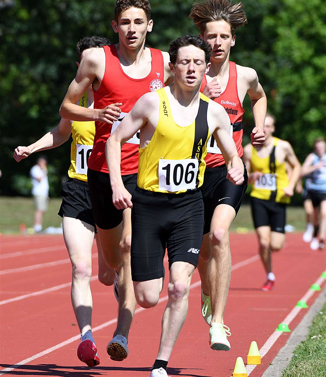 Jack Small of Ashford AC (No.105) in under-20 men's 1,500m action. Picture: Barry Goodwin (56694297)