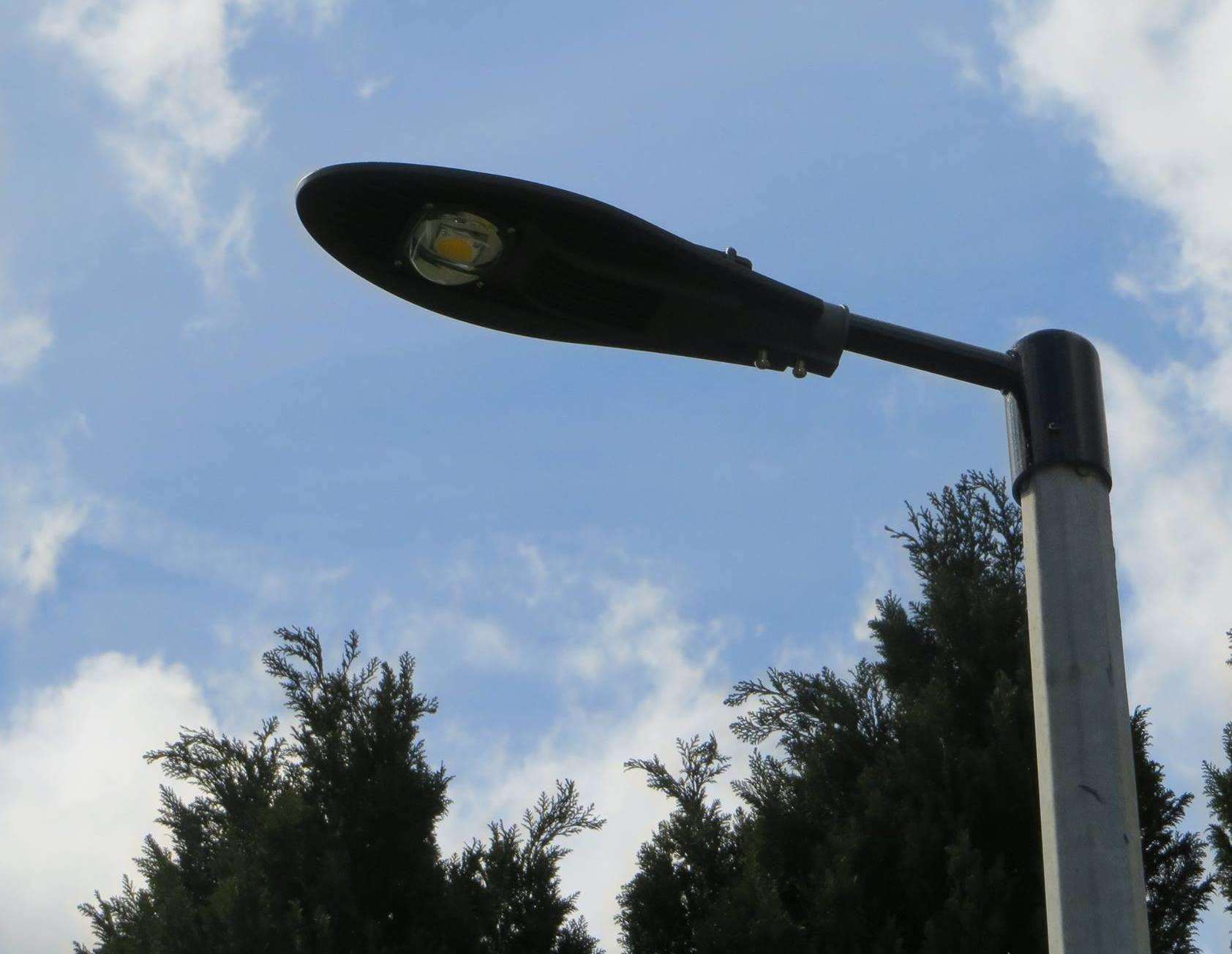 More than 100 street lights are to be reinstated in Dover