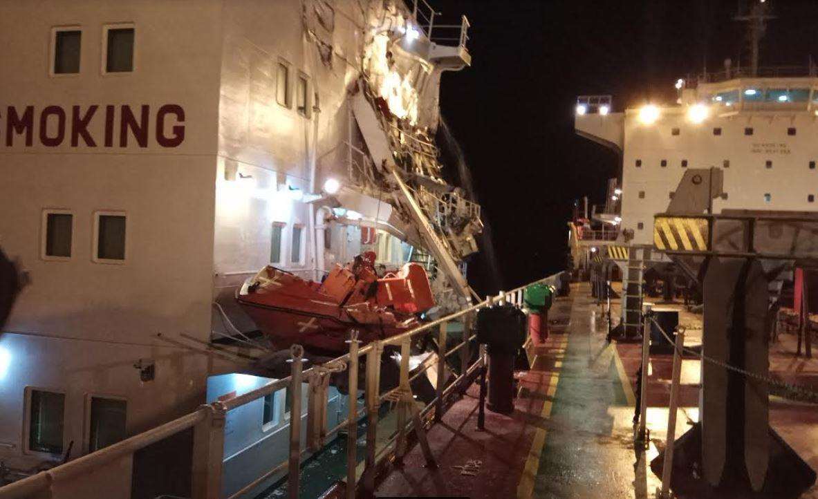 Seafrontier, left, and Huayang Endeavour Picture: Marine Accident Investigation Branch