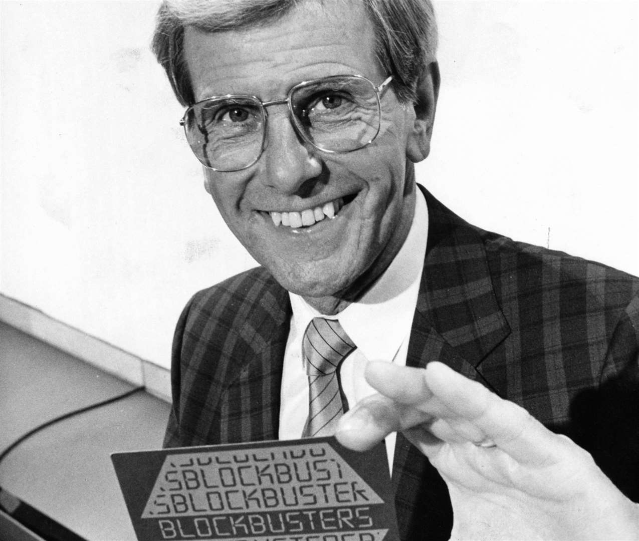 Bob Holness pictured during the fourth series in August 1986. Photo: Central Independent Television