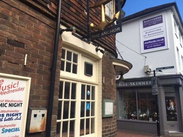 Sitting proudly on the corner of London Road and Bank Street in Sevenoaks town centre, The Anchor is a pub with a great history, and hopefully a great future too.