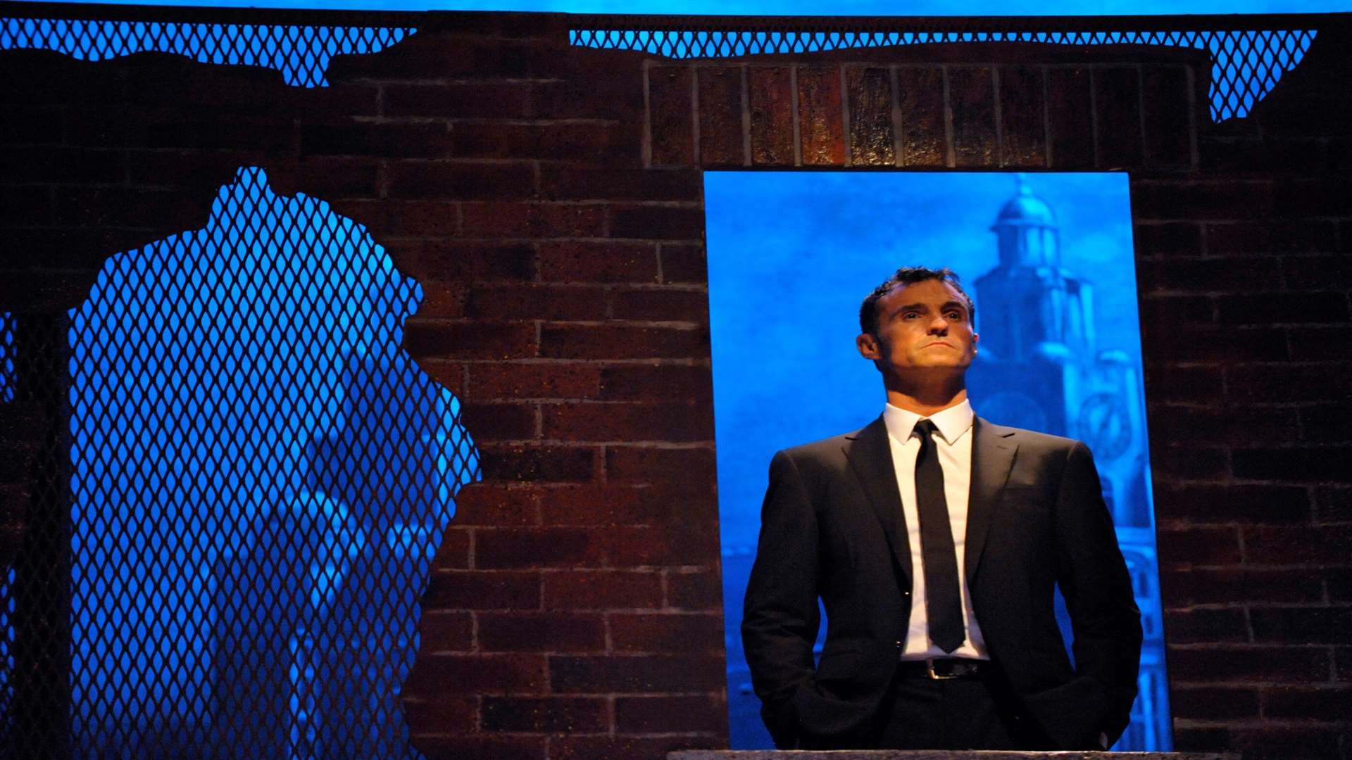 Marti Pellow as the narrator in Blood Brothers
