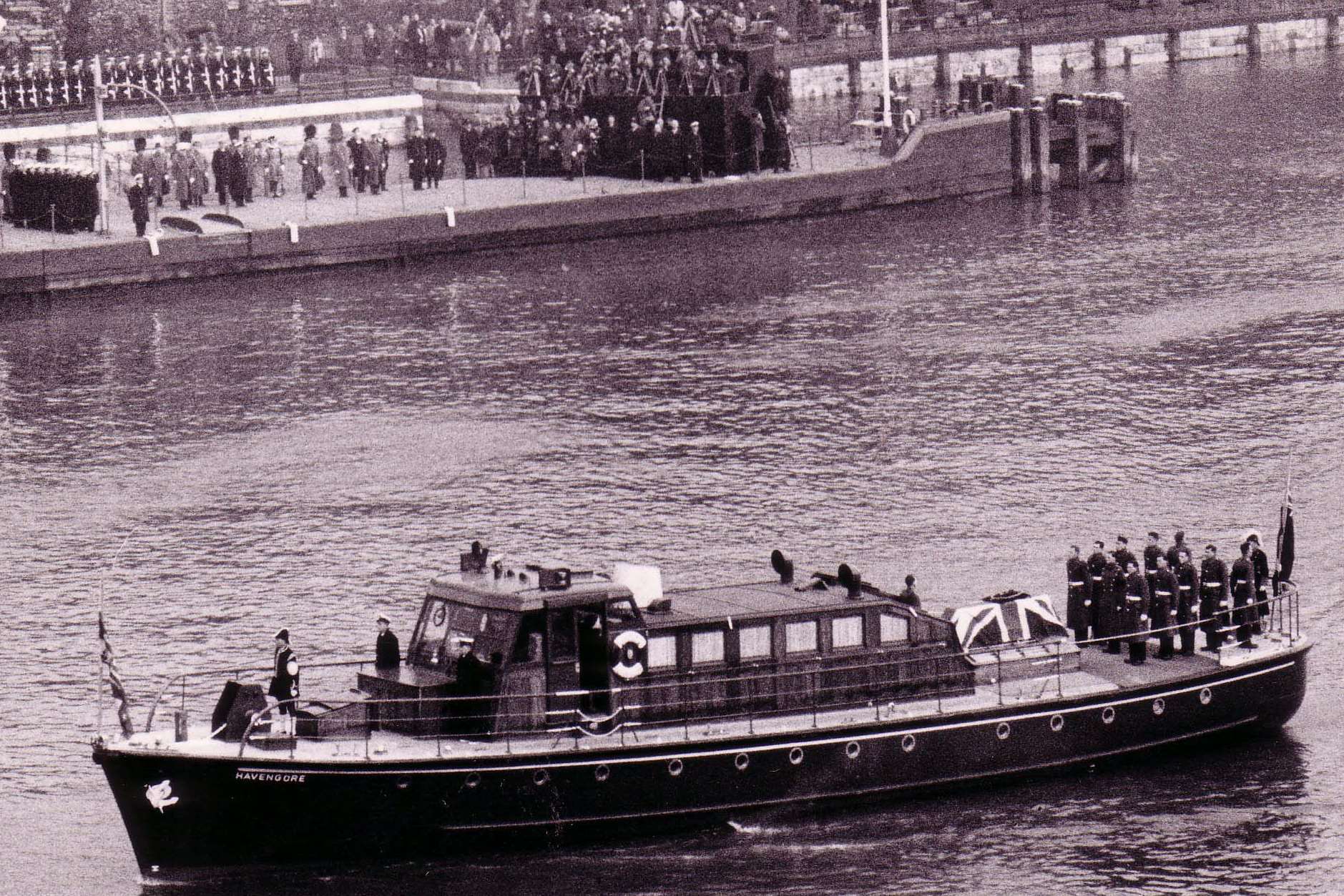 For his final journey, the Havengore carried the coffin of Sir Winston Churchill which was draped with the Union Flag, from Tower Pier to Festival Pier