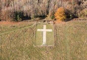 Shoreham Memorial Cross in Sevenoaks. Picture: Historic England