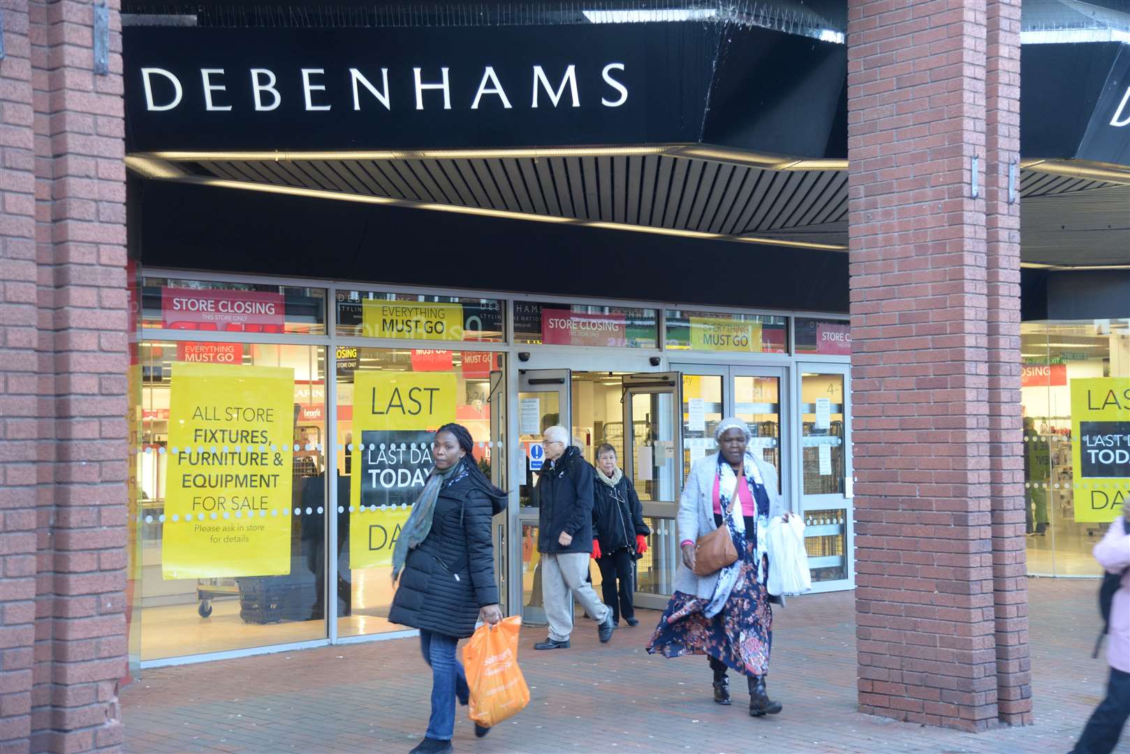 The last shoppers leaving the Debenhams store in Chatham when it closed in January 2020