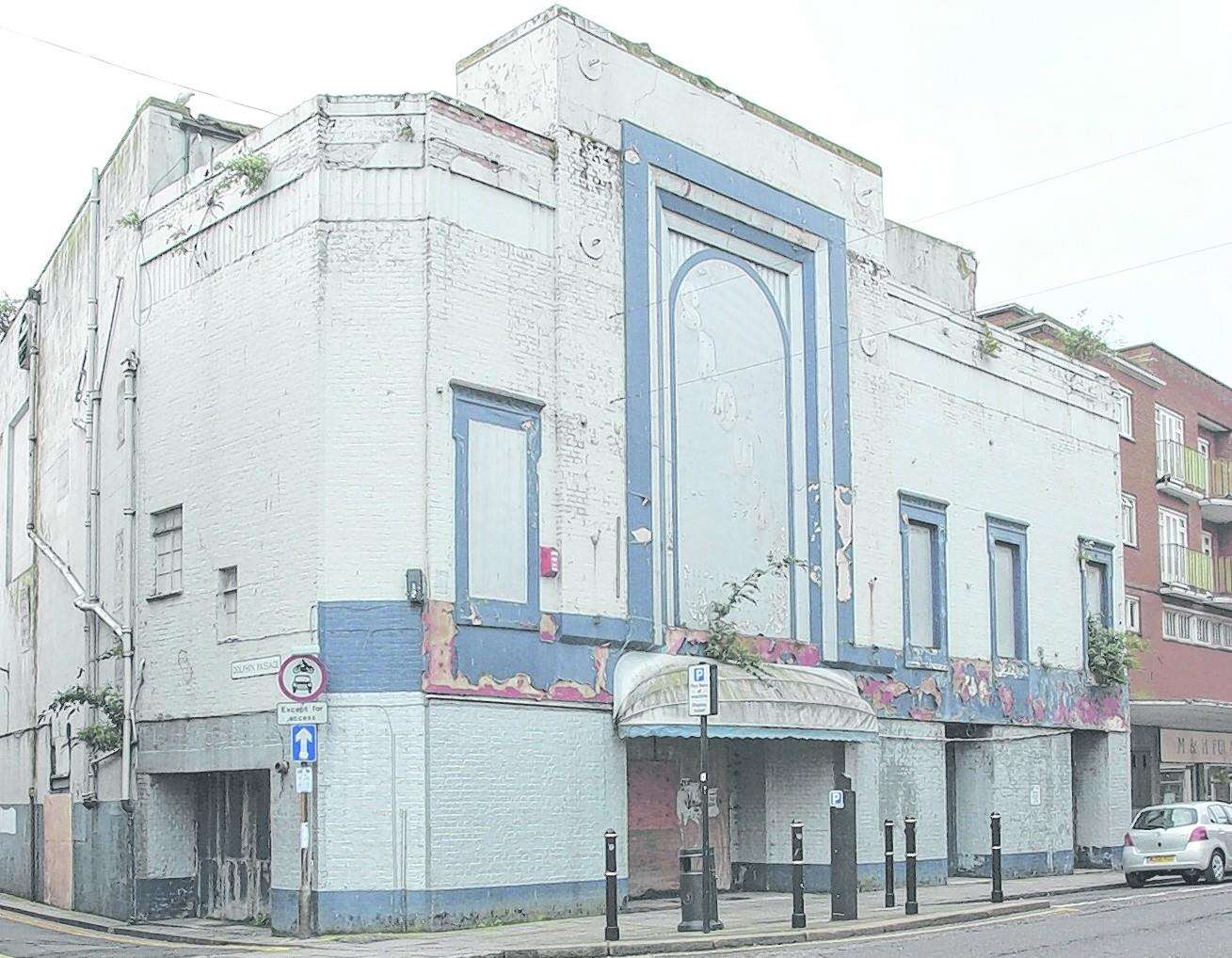 The closed Images nightclub, May 2007. Picture: Terry Scott