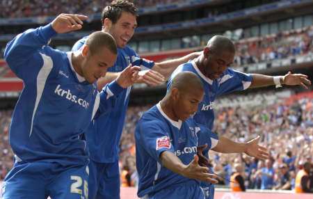 Simeon Jackson celebrates scoring the winner at Wembley