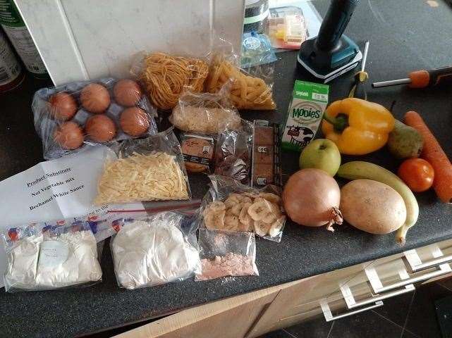 The school meal parcel