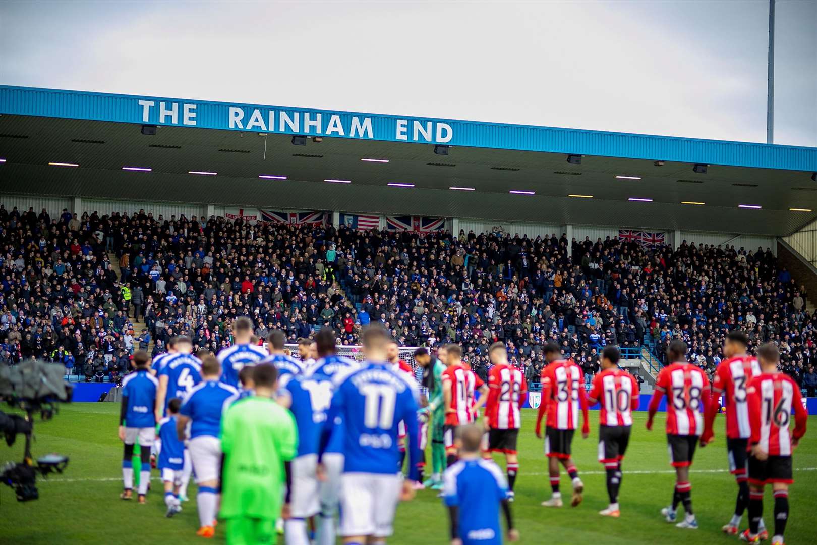 Gillingham and Sheffield United take to the pitch in the FA Cup third round at Priestfield Picture: @Julian_KPI