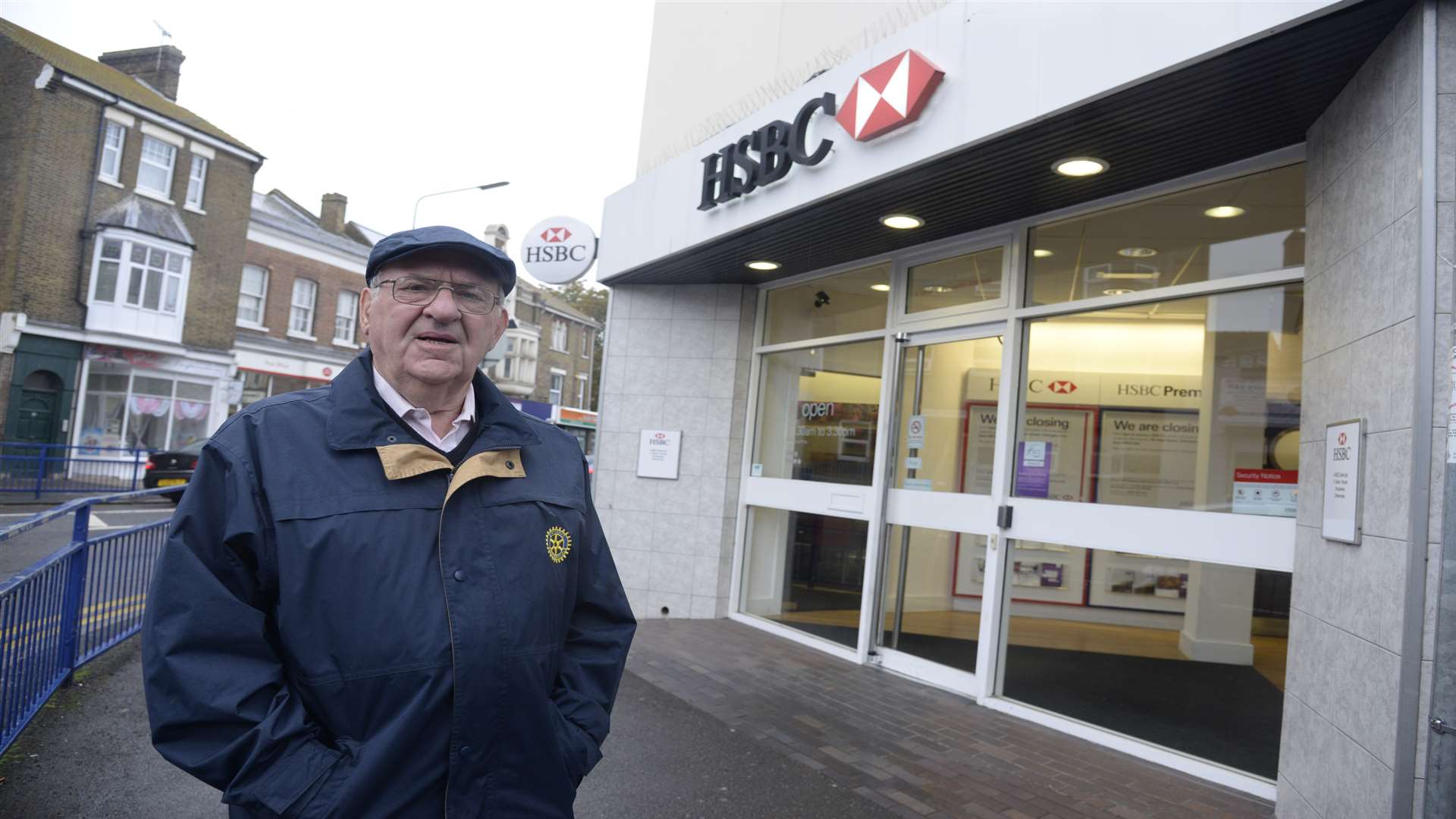 Mike Brown has criticised the closure of Sheerness's branch of HSBC