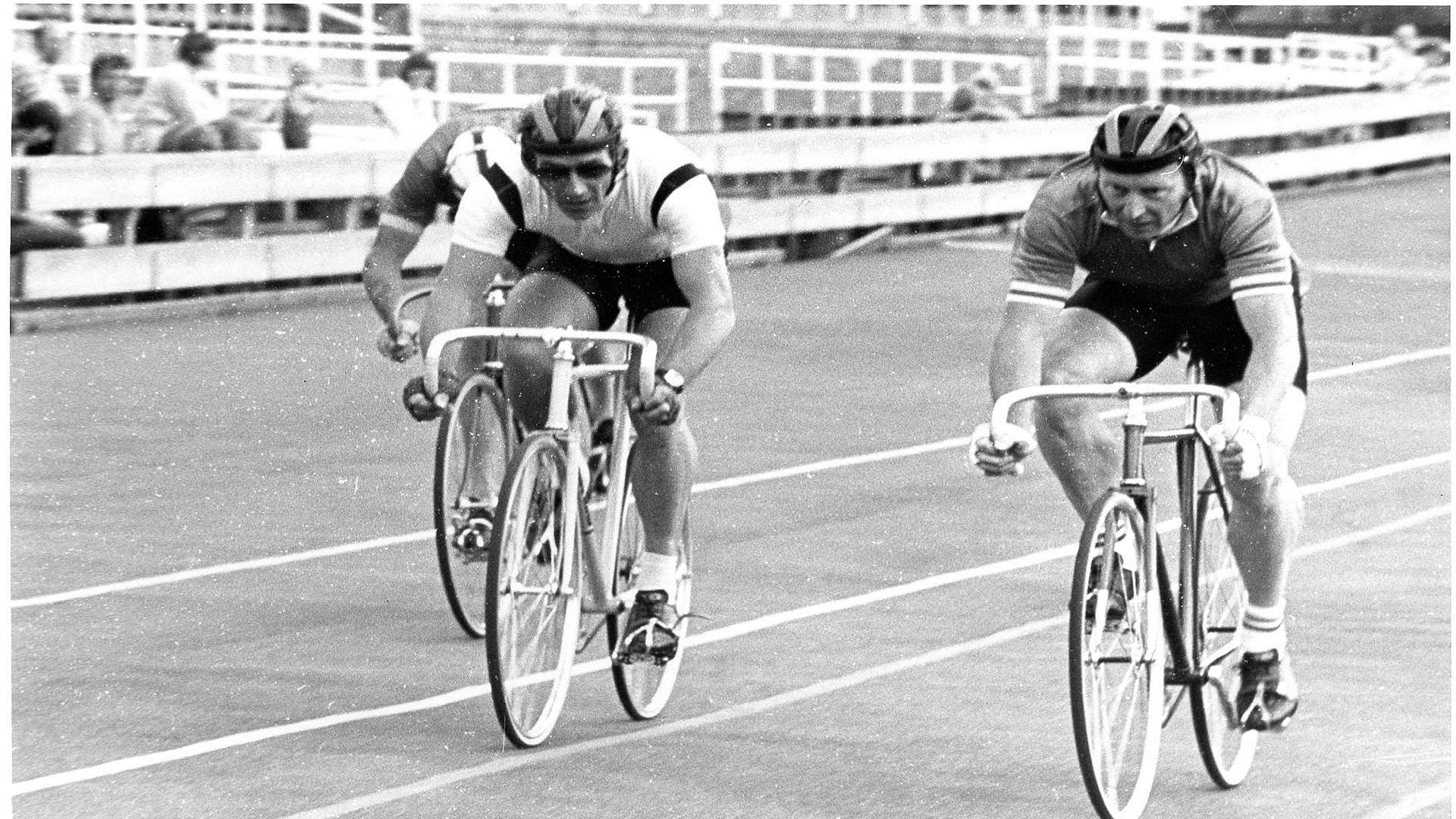 Roy Manser (right) leading the field