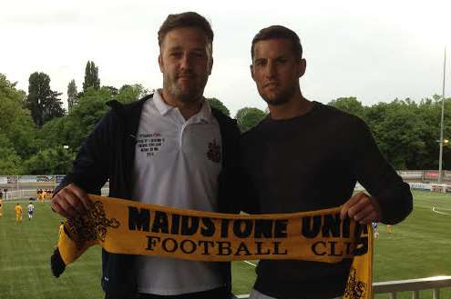 Jay Saunders welcomes new signing James Rogers