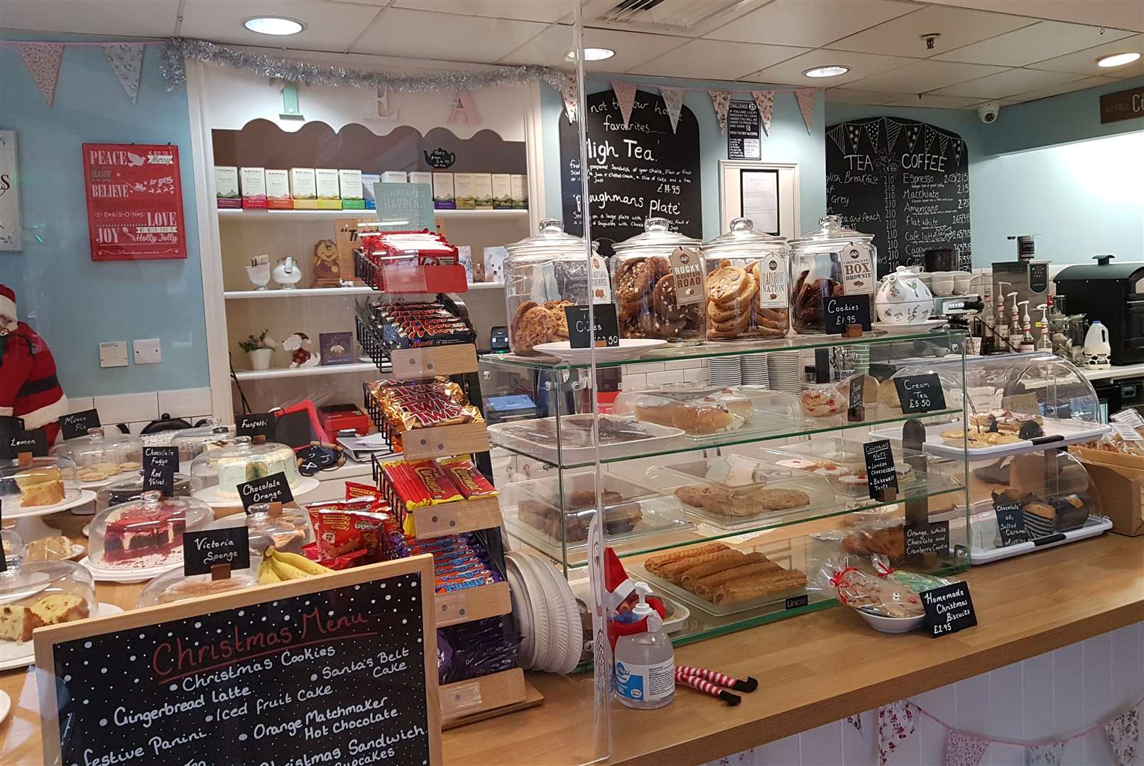 The same teas, coffees and cakes sold at The Little Teapot will be available to takeaway