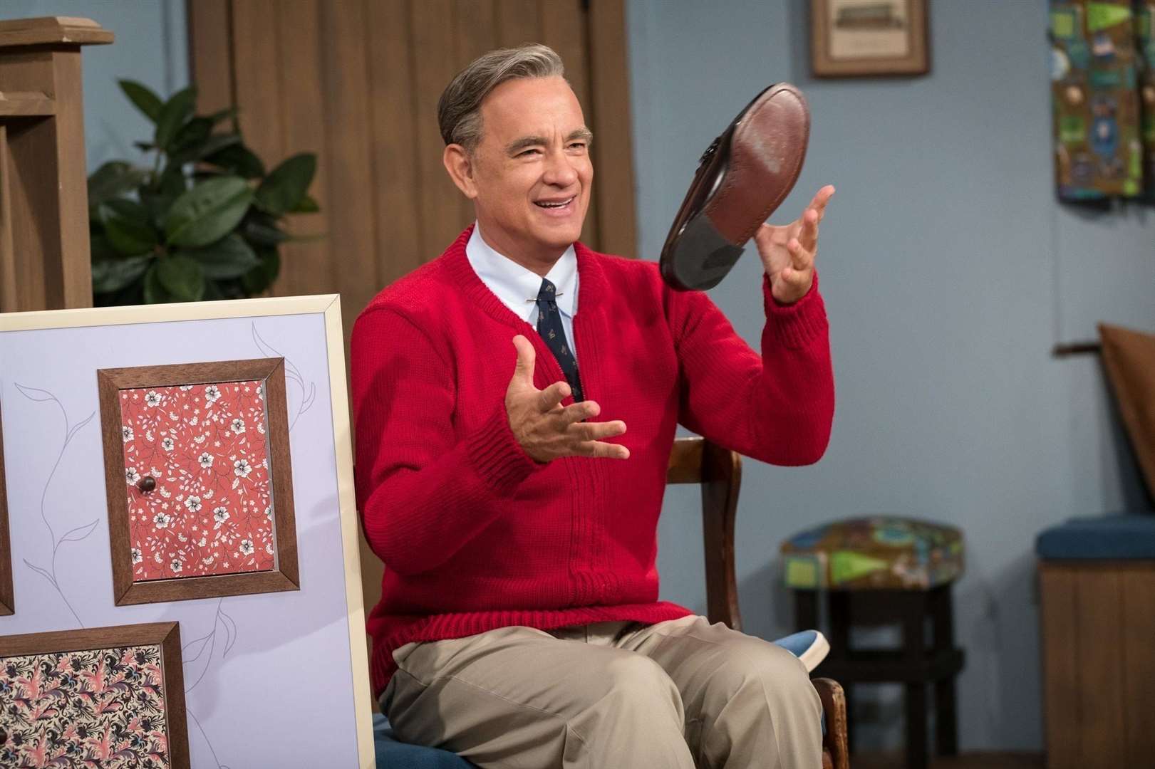 A Beautiful Day In The Neighborhood. Pictured: Tom Hanks as Fred Rogers Picture: PA Photo/CTMG, Inc./Lacey Terrell