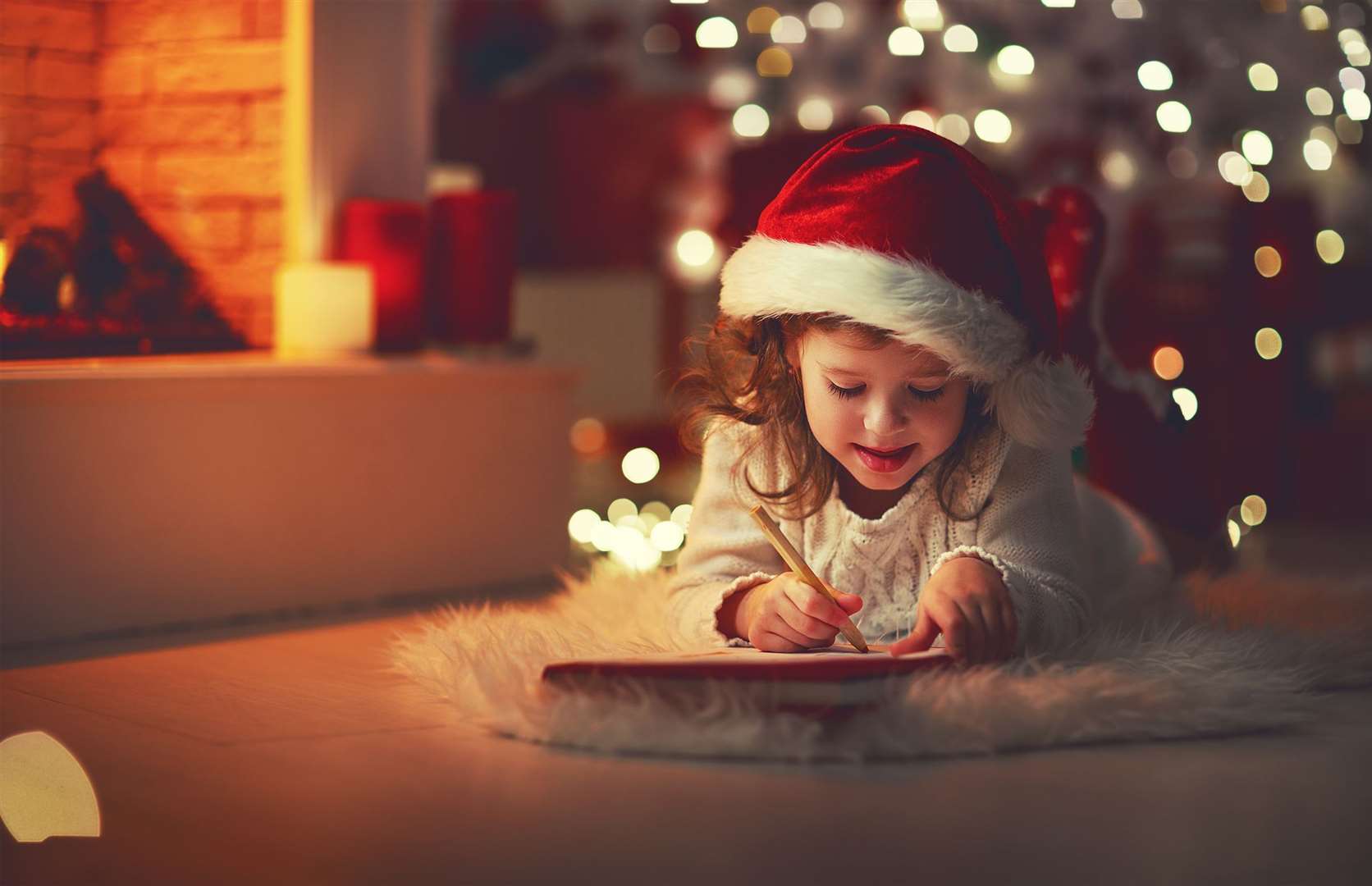Children can write to Santa and receive a free reply if they include their full name and address. Image: iStock.