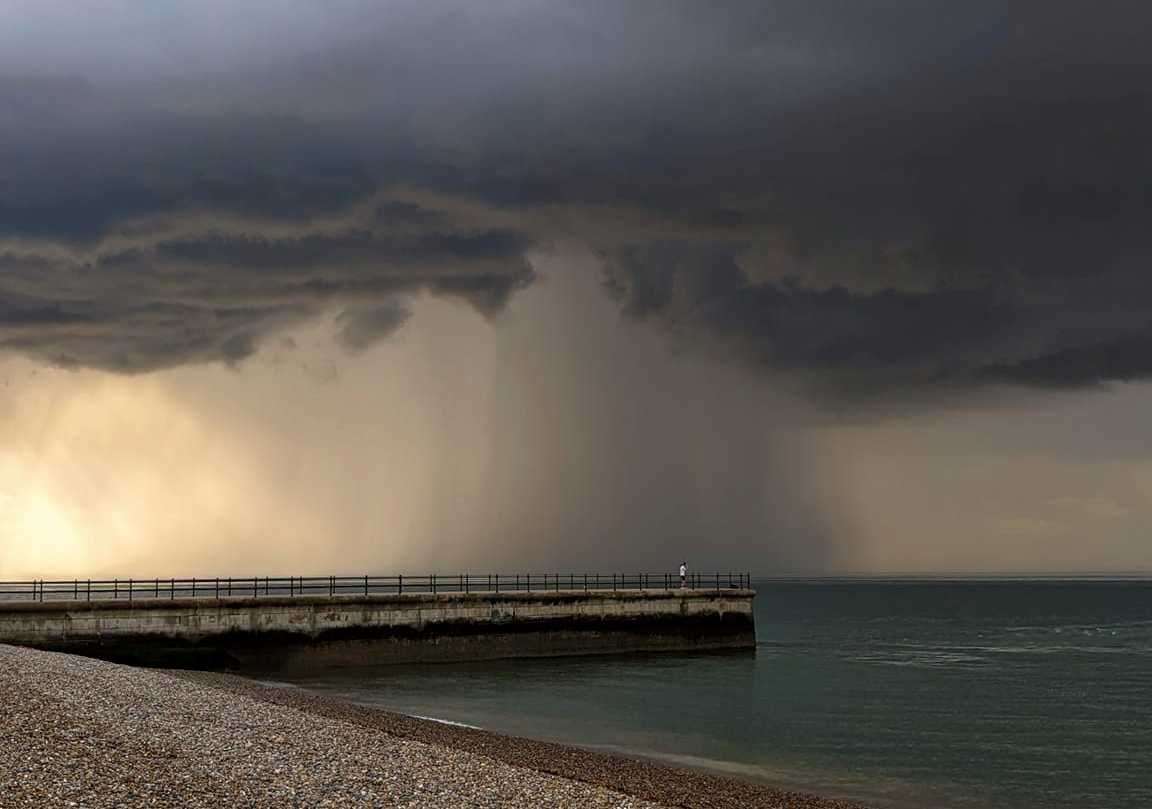 Beautiful pictures of a storm looming over Kent