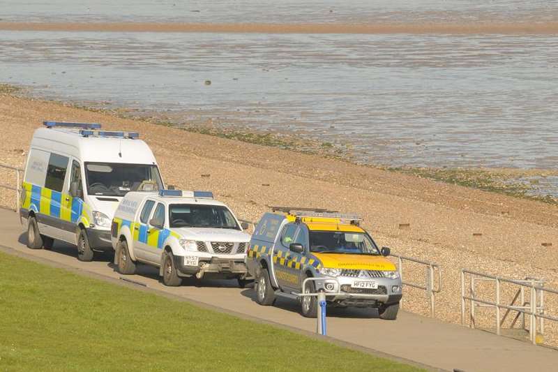Royal Navy bomb disposal teams at Minster Leas. Picture: Steve Crispe
