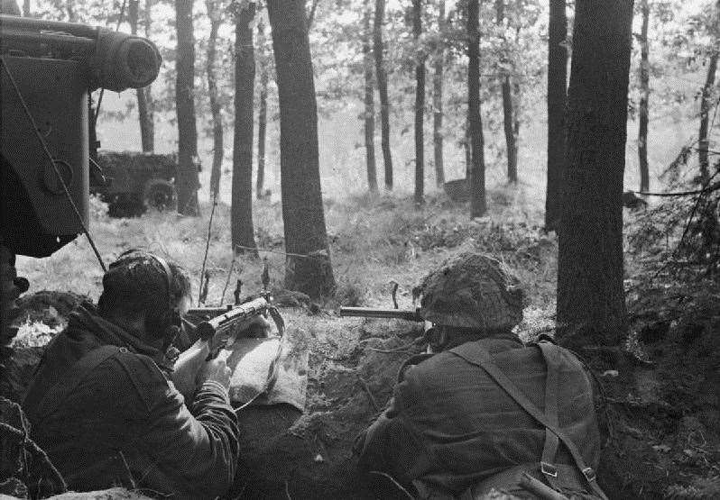 British Airborne troops dig in in September 1944, during the Battle of Arnhem. Picture: Imperial War Museum Collections