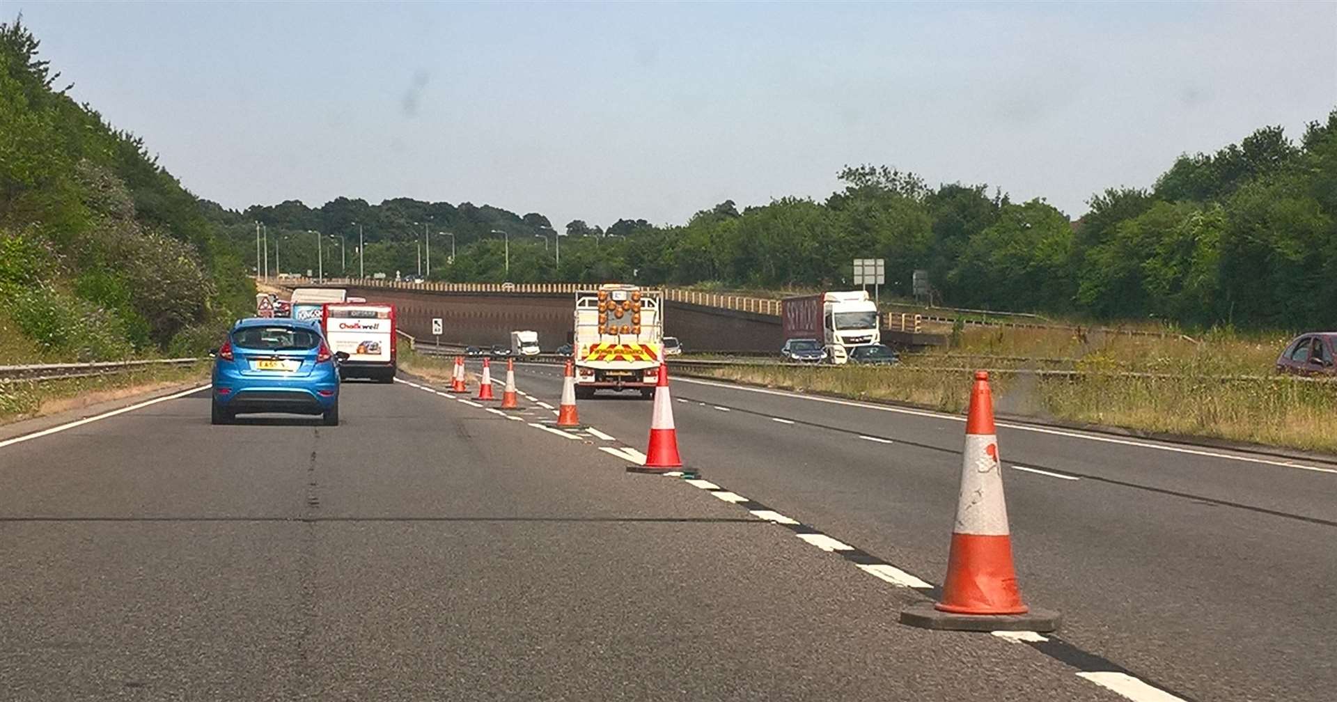 The A249 was closed at Key Street after a lorry jack-knifed