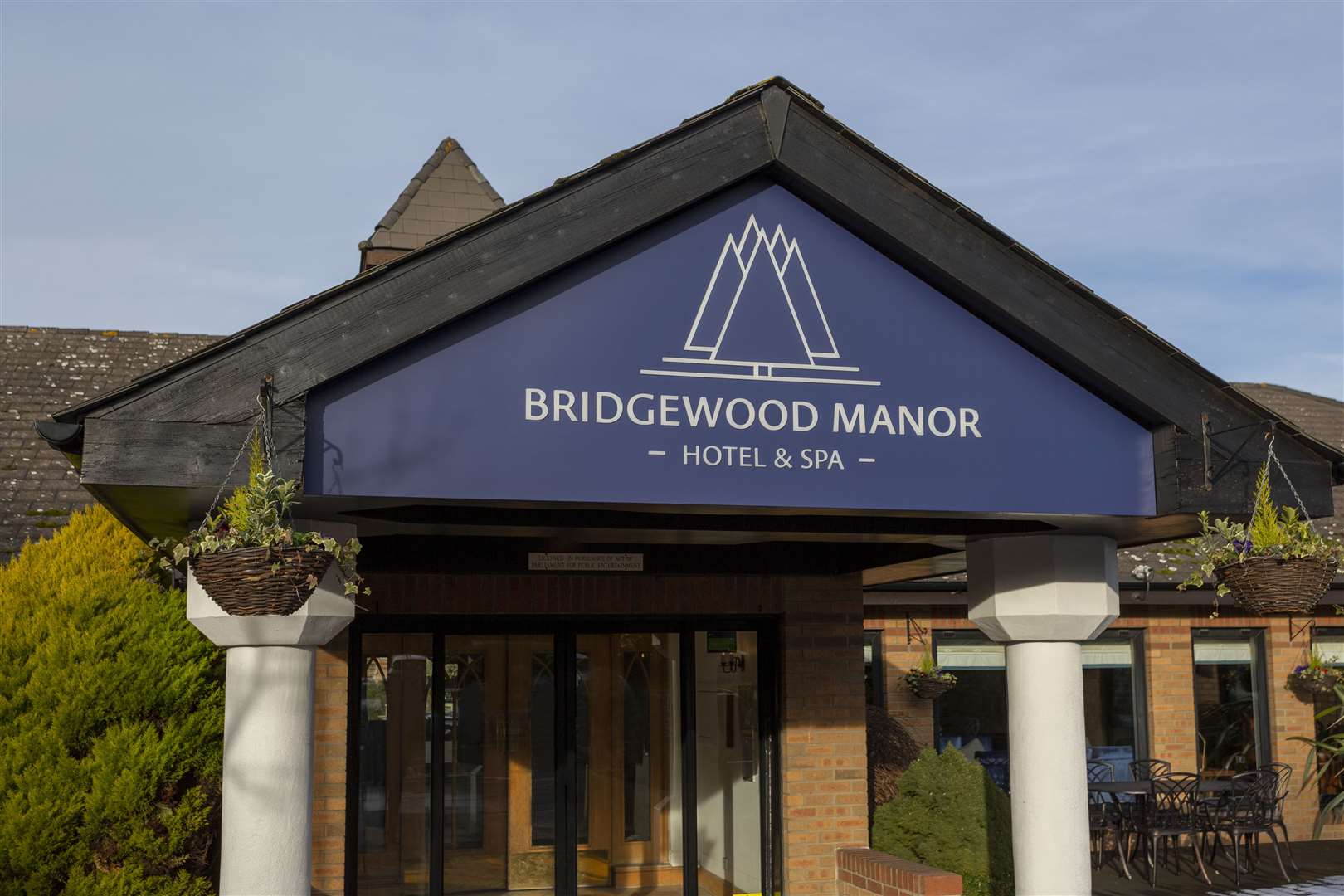 Robert O'Reilly, of Birchington, had been hoping to stay two nights at the Bridgewood Manor Hotel in Chatham