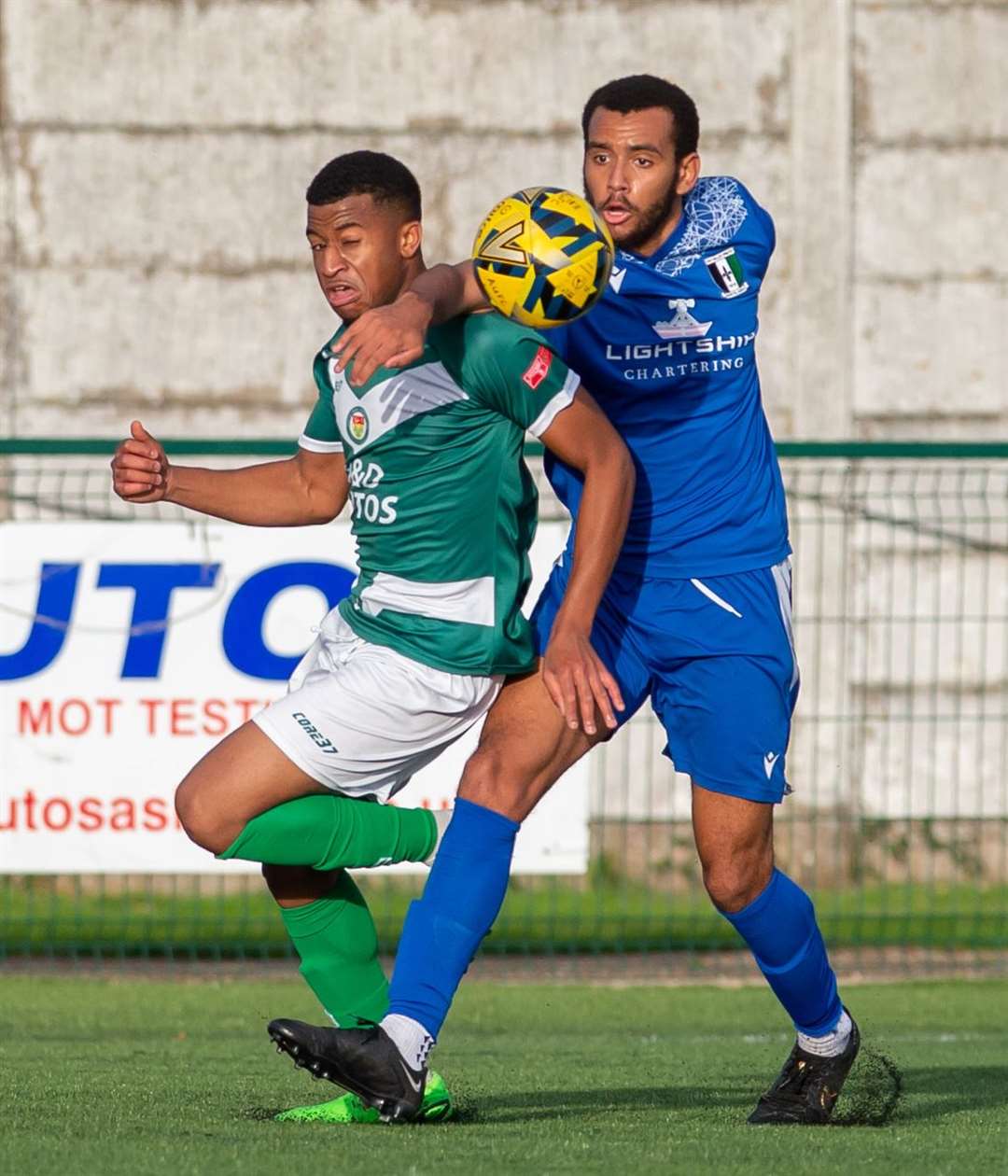 Mamadou Diallo tussles for possession. Picture: Ian Scammell