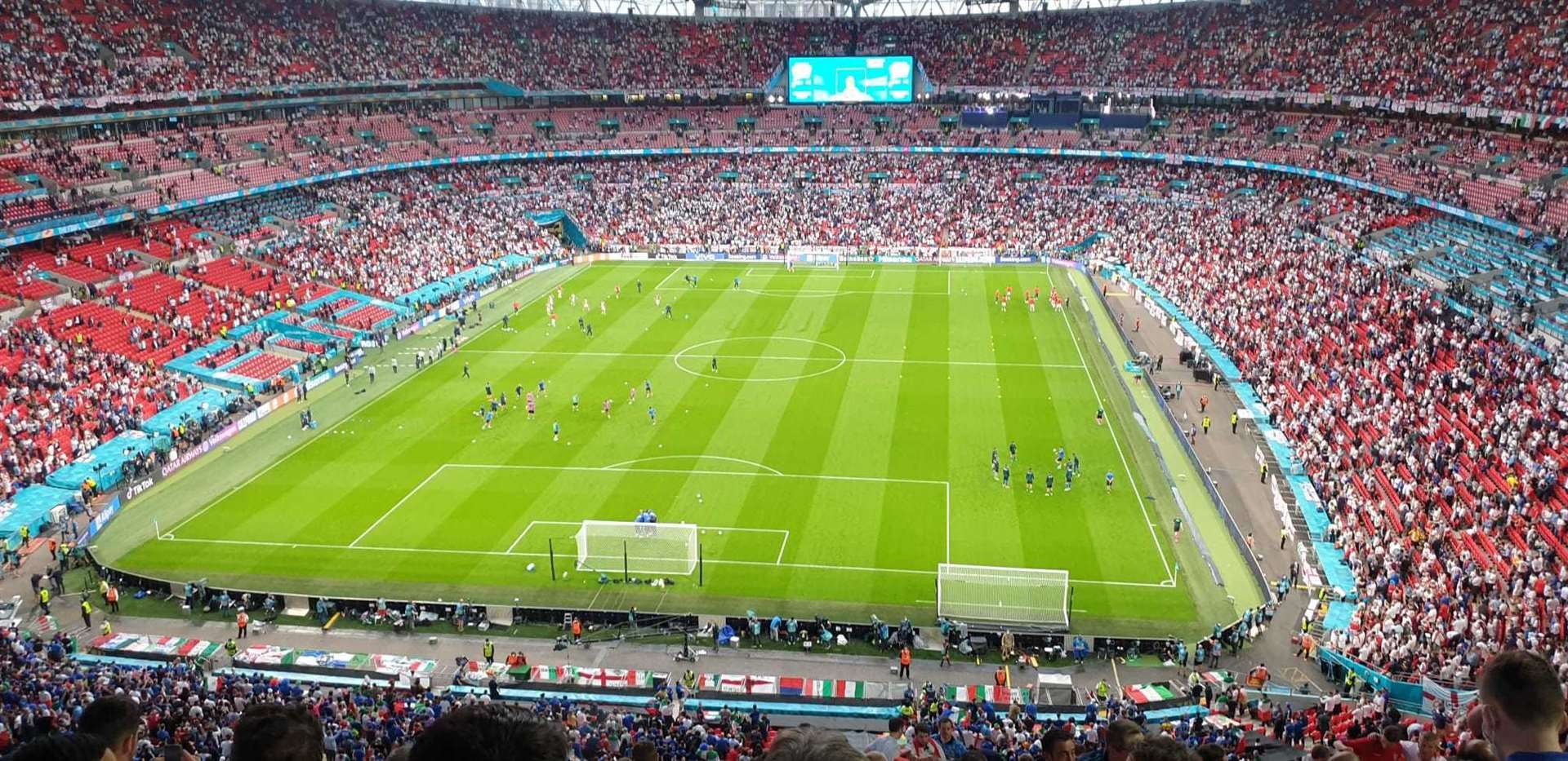 The scene in Wembley (49090190)