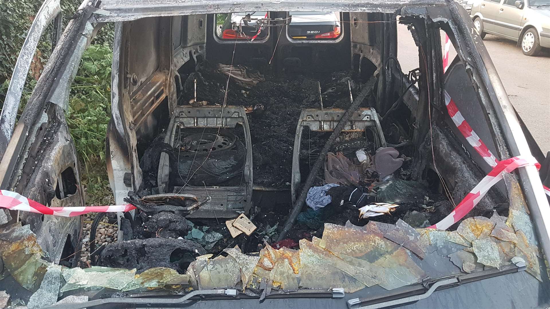 The fire-damaged van in Collingwood Road (6318042)