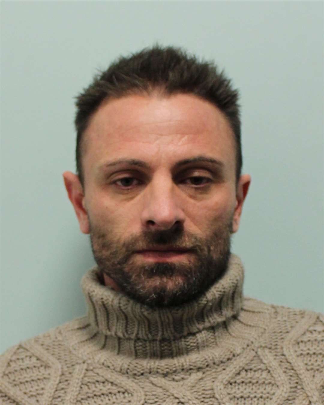 Alessandro Donati, de Milan en Italie, a été emprisonné pour avoir cambriolé le domicile de plusieurs célébrités à Londres.  Photo : Police rencontrée