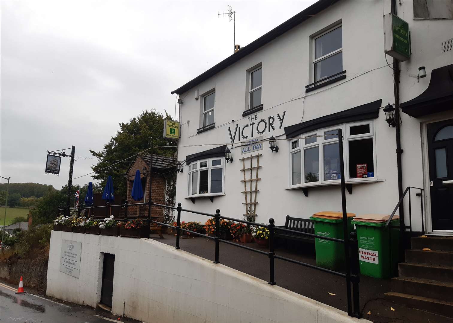 The owner of The Victory Pub says he will lose 75% of trade from the closure