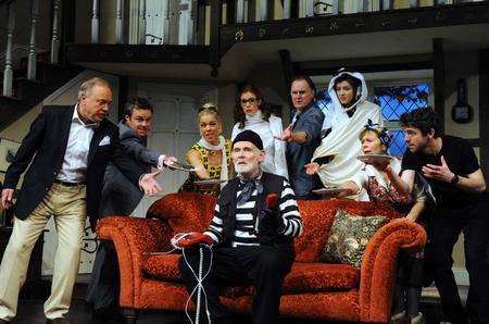 The cast of Noises Off.