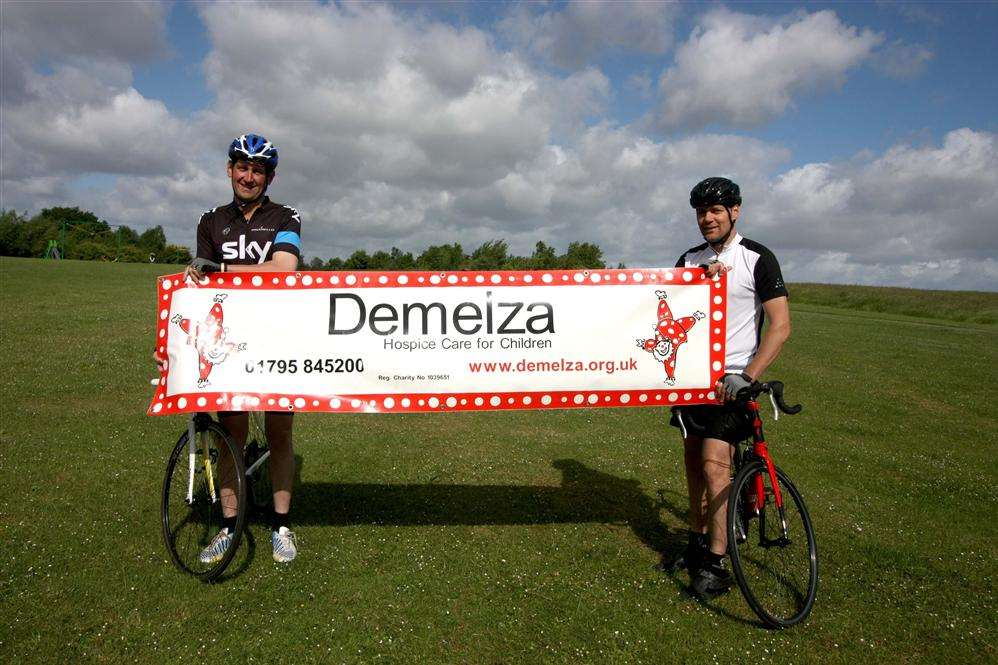 Scott Peters and Darren Elliott will be taking part in a sponsored cycle for Demelza Hospice Care for Children