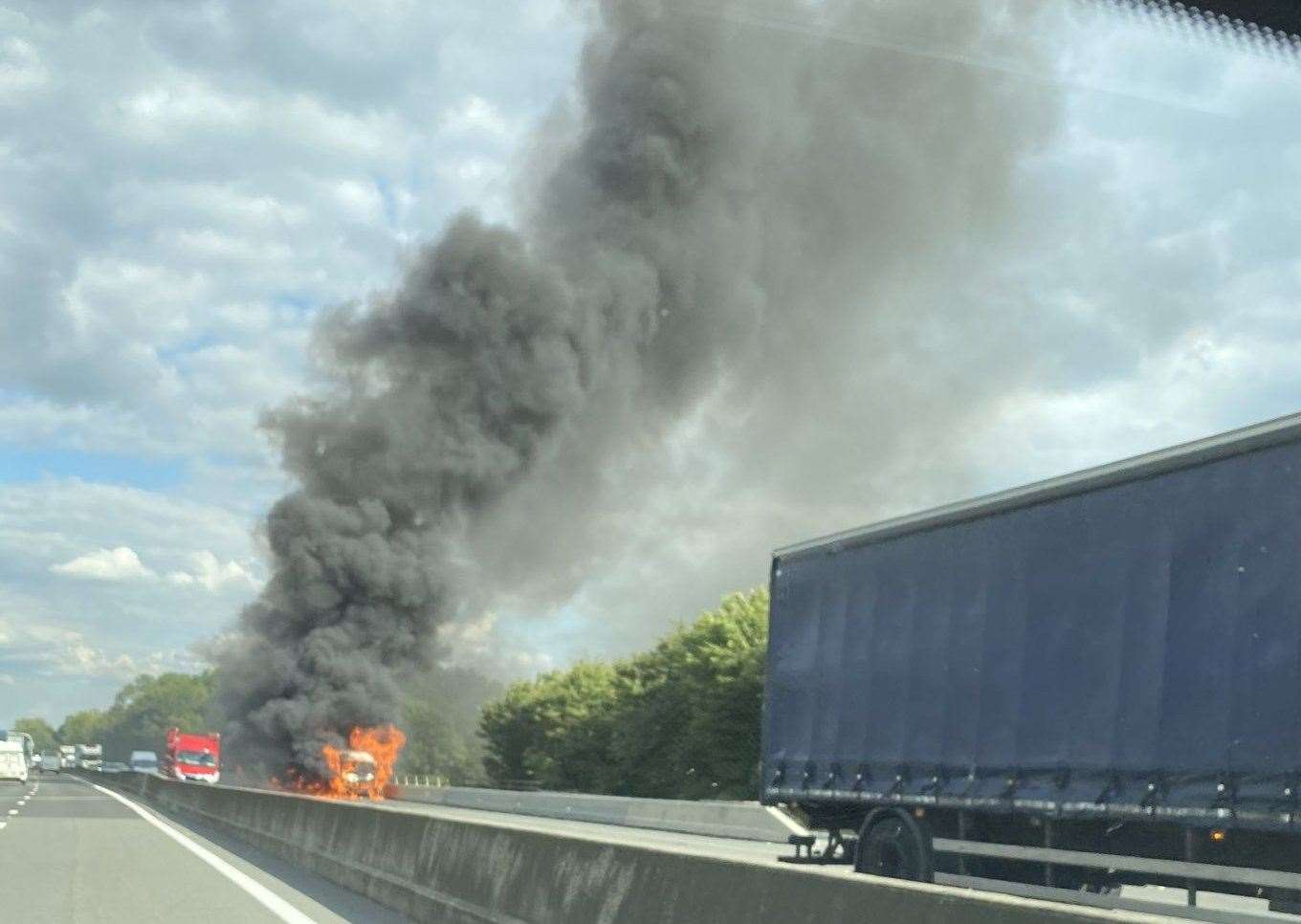 A van fire has caused severe delays on the M25 Picture: @_bontapaige on Twitter