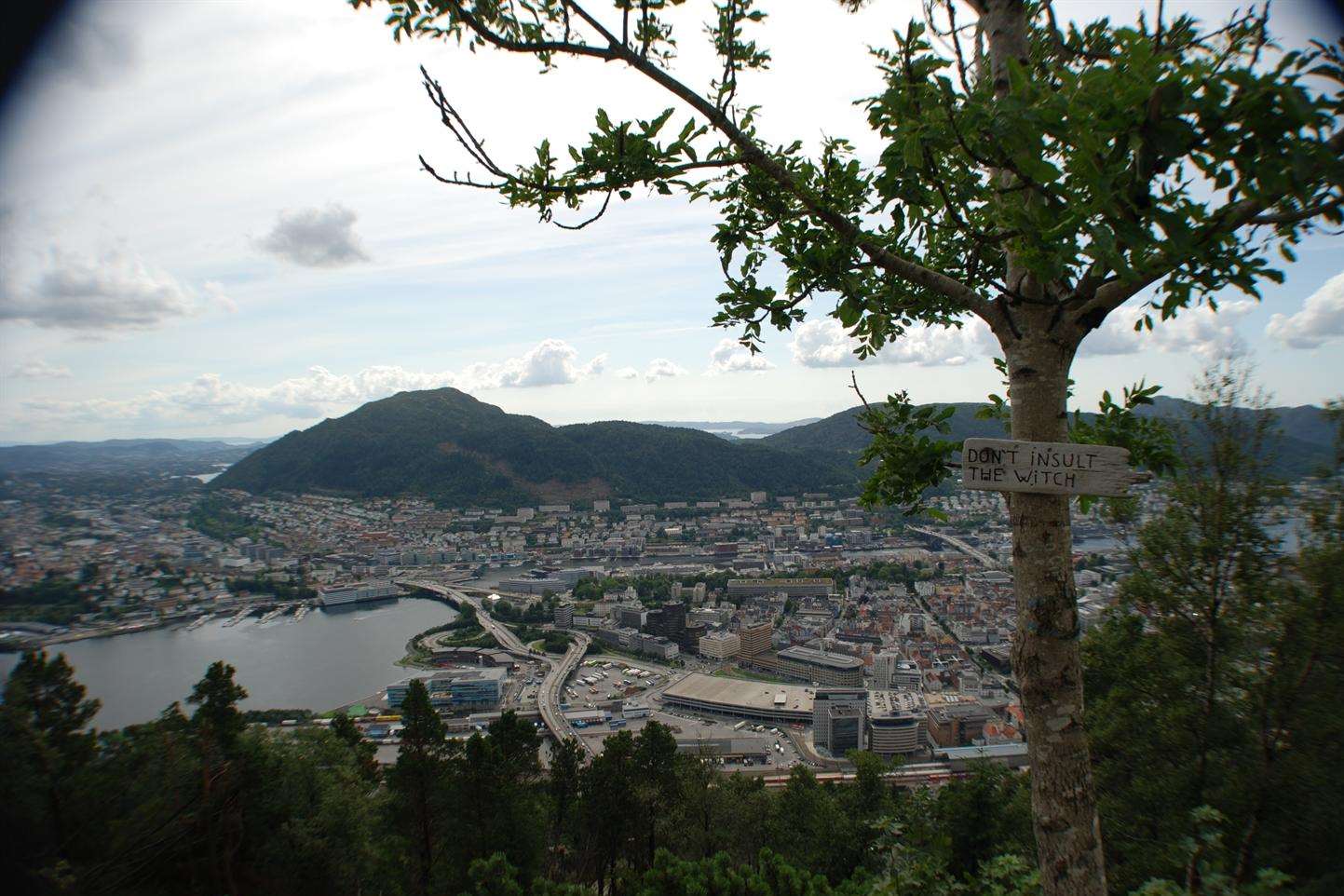 The whole of Bergen can be seen from the mountain top