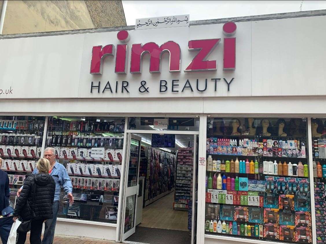 Rimzi hair and beauty store in Chatham High Street (9202181)