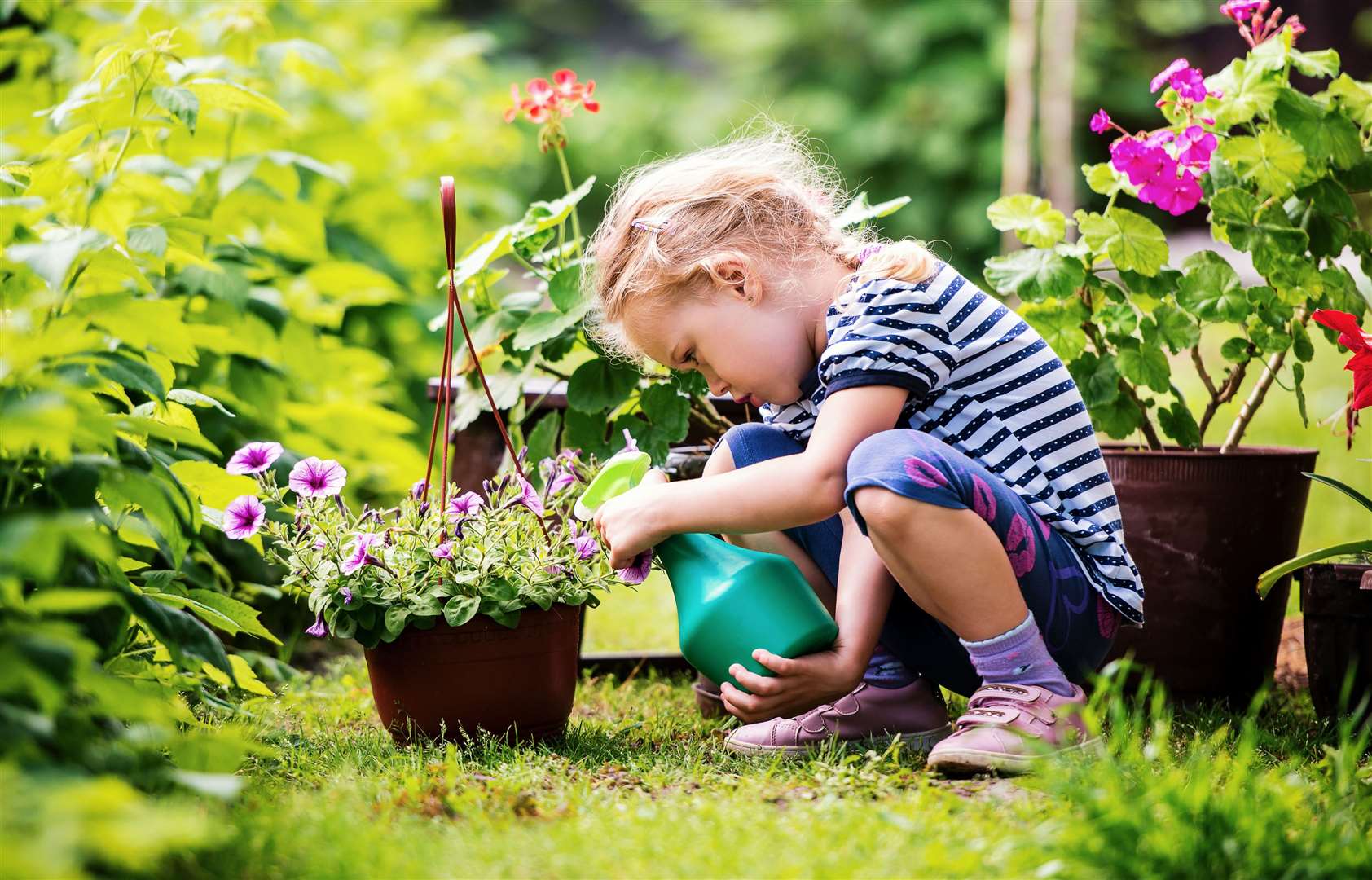 Get some gardening tips for little ones from the 'Skinny Jean Gardener'