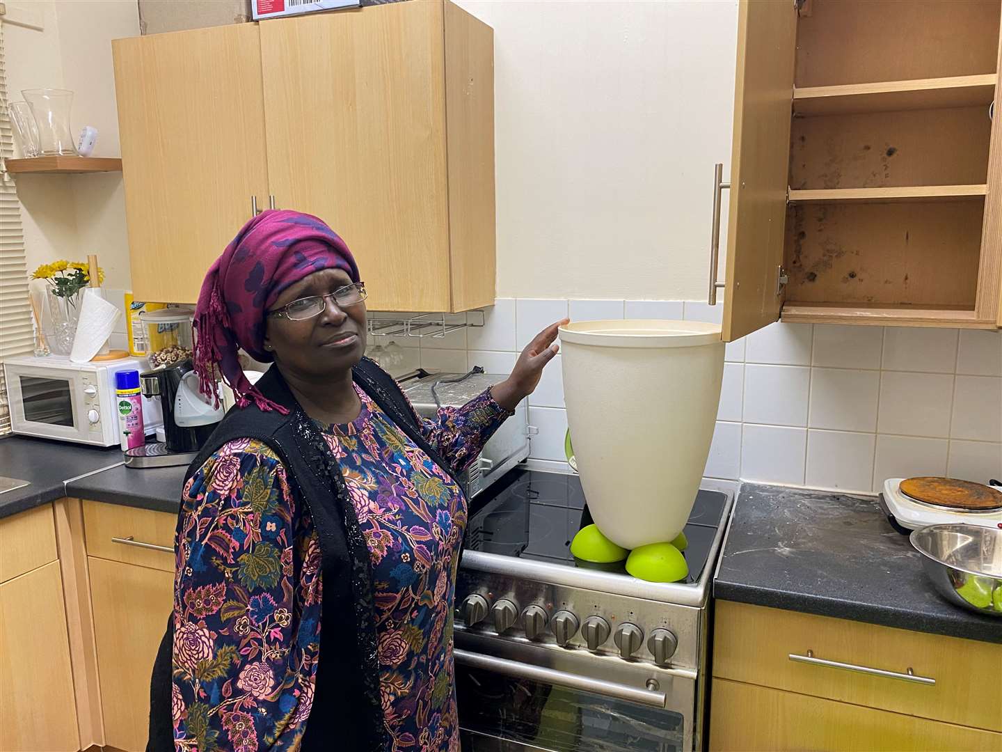 Tandy Dube was able to see her relatives at Christmas after dealing with a leak in her kitchen for more than six weeks