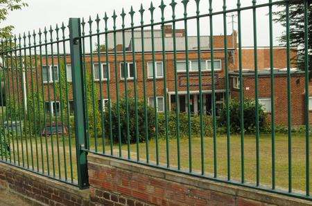 Temple Mill Primary School, Cliffe Road, Strood.