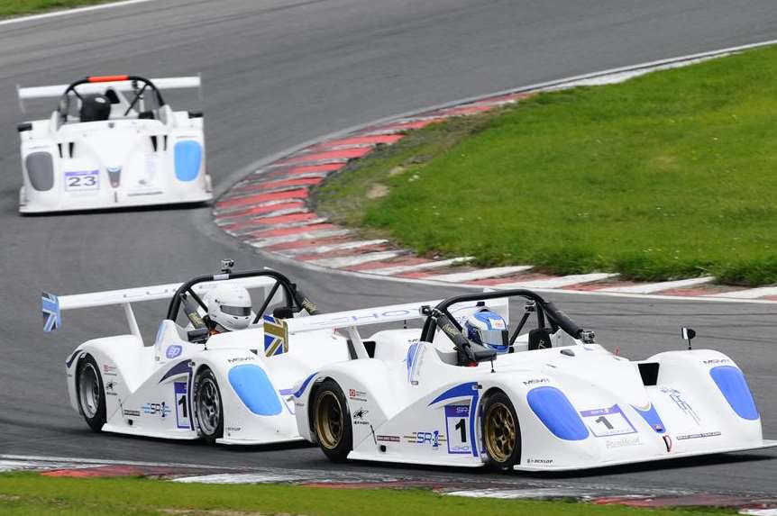 Sir Chris Hoy made his motor racing debut in the Radical SR1 Championship at Brands Hatch last weekend where the American SpeedFest event takes centre stage on Sunday.