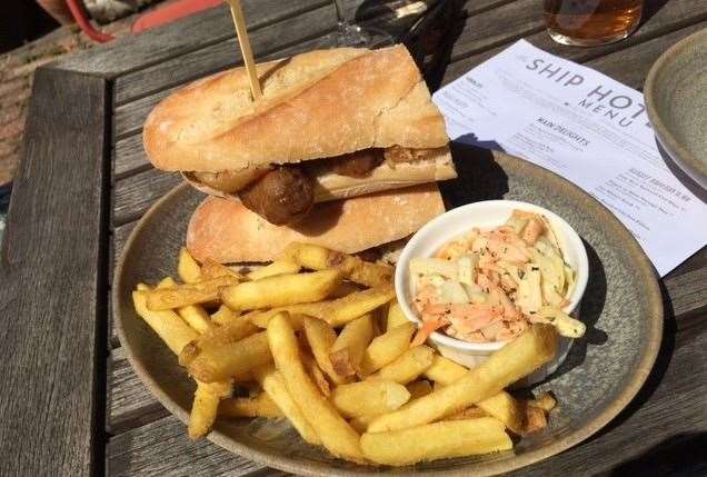 Mrs SD also had a rustic baguette, again served with skin on fries and coleslaw, but with a filling of sausage and onion rings