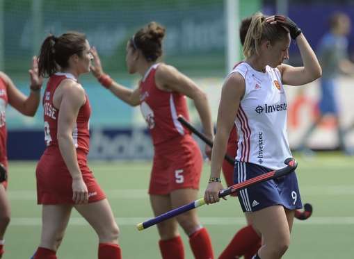 Canterbury's Susannah Townsend walks off after defeat to USA Picture: Ady Kerry/England Hockey