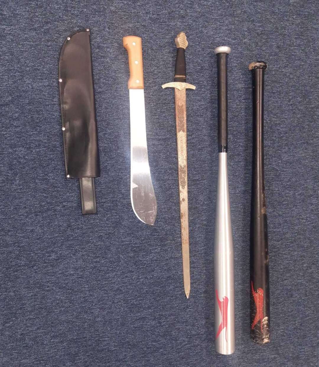 Weapons seized by The Met Police following reports of a stabbing. Picture: Twitter / @MPSBromley