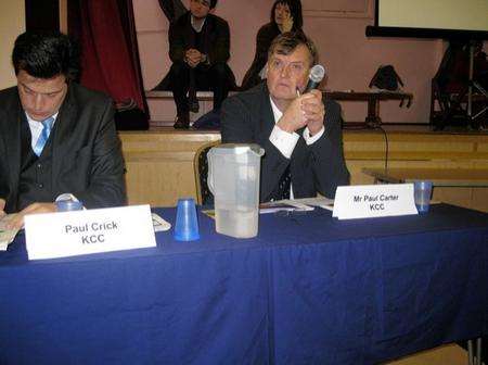 600 people turned out for a meeting - the Gravesham Rural Neighbourhood Forum to discuss the new lower thames crossing.