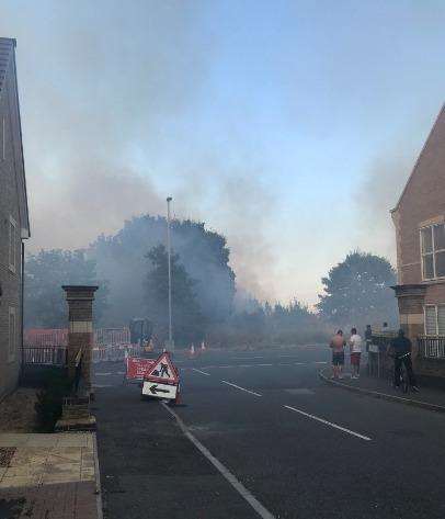 Smoke could be seen streaming across the street. Picture: @leedowdall