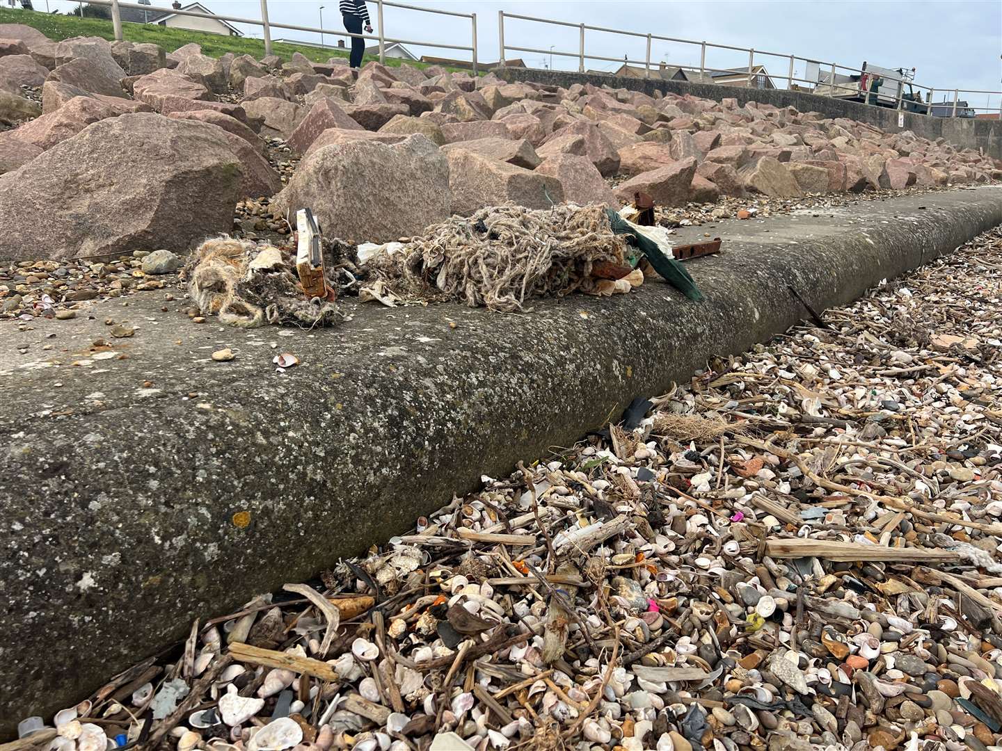 Rubbish on Minster Beach