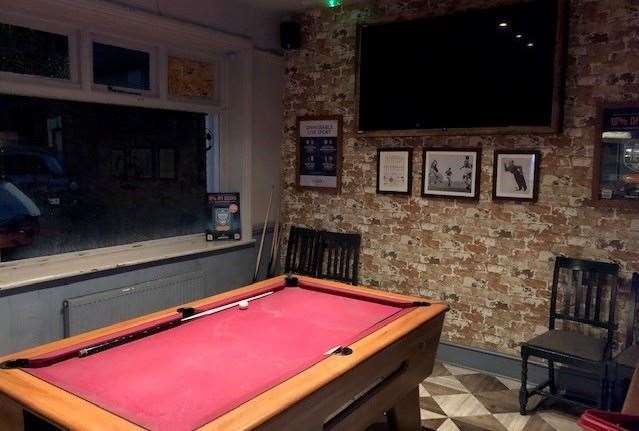 The pool table on the left hand side of the pub wasn’t used while I was in and the screen behind it was the only one not switched on