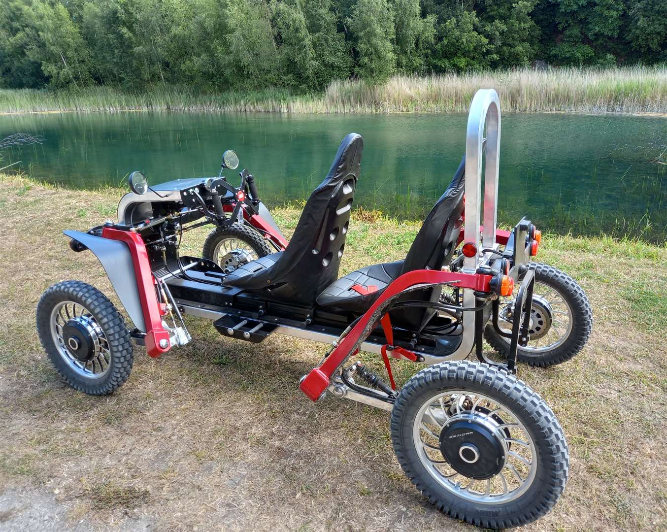 The e-Spider comes in a tandem version so children can ride along too